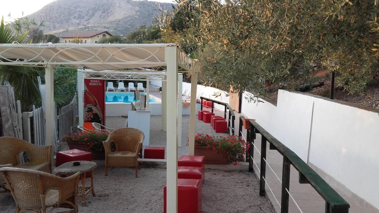 "San Placido Green House" Villa Con Piscina Castel di Iudica Екстер'єр фото